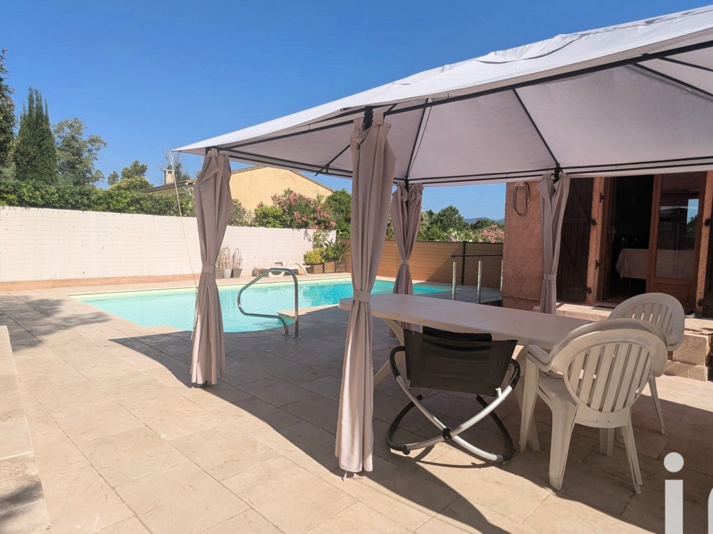 Maison à vendre - 5 pièces - 105m2 - Fréjus (83600)