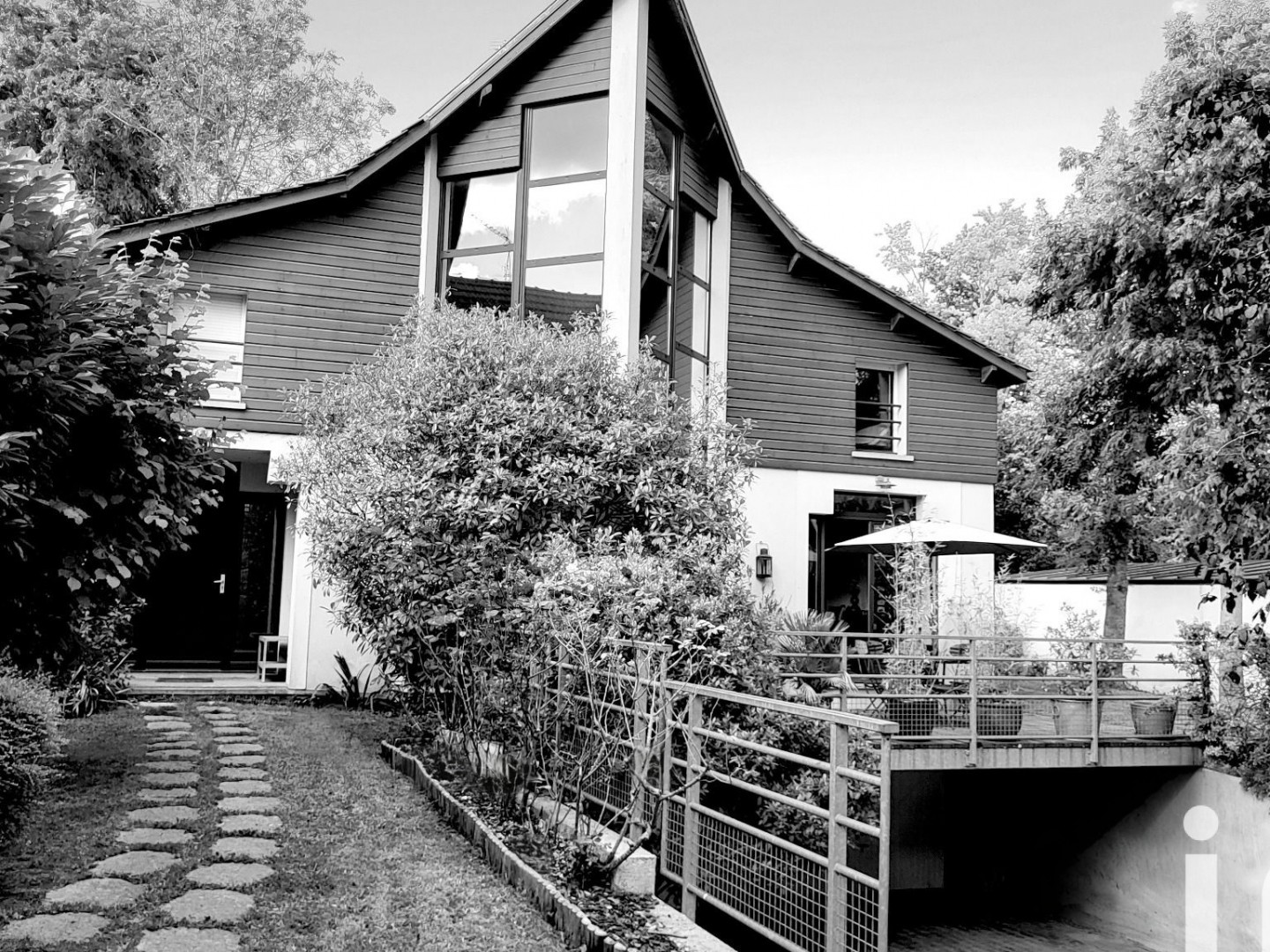 Maison 9 pièces 220 m²