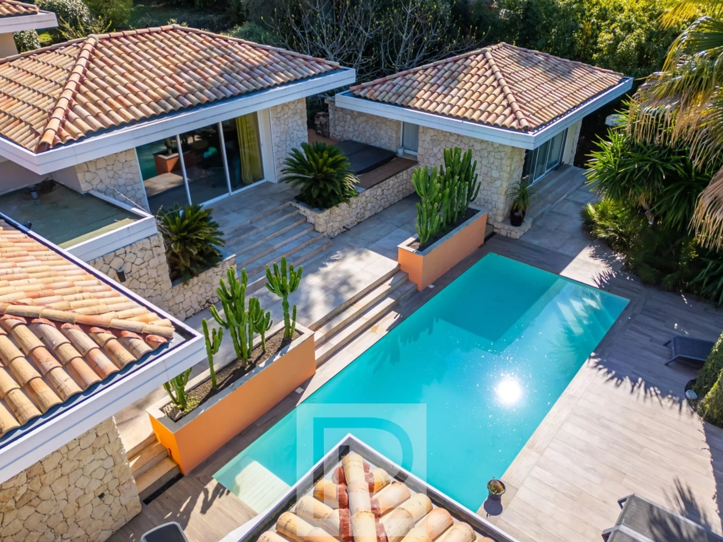 Maison à vendre - 6 pièces - 350m2 - Vallauris (06220)