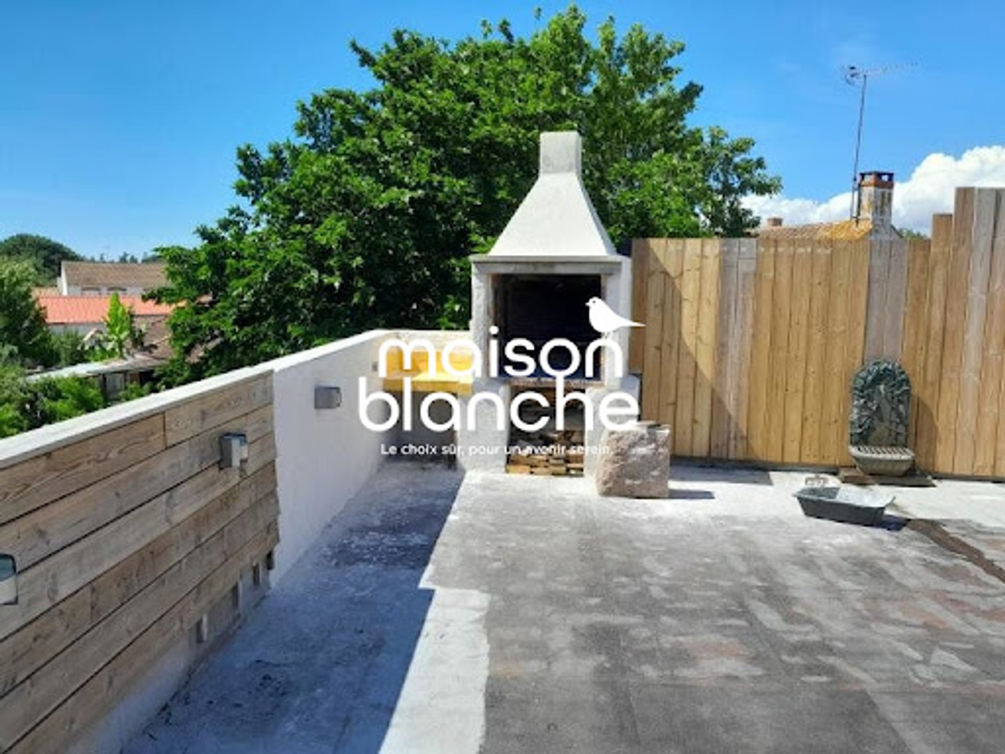 Maison à vendre - 5 pièces - 174m2 - Avrillé (85440)
