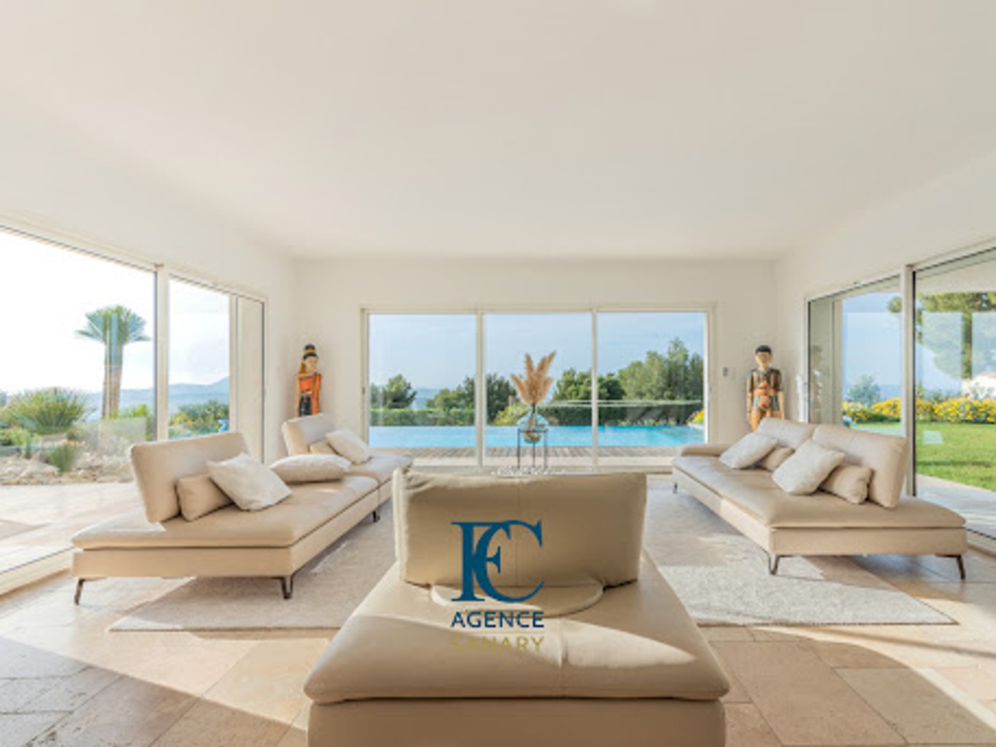 Maison 8 pièces 360 m²