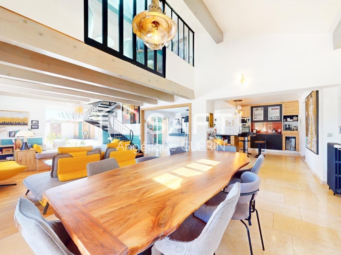 Maison d'exception + logements indépendants