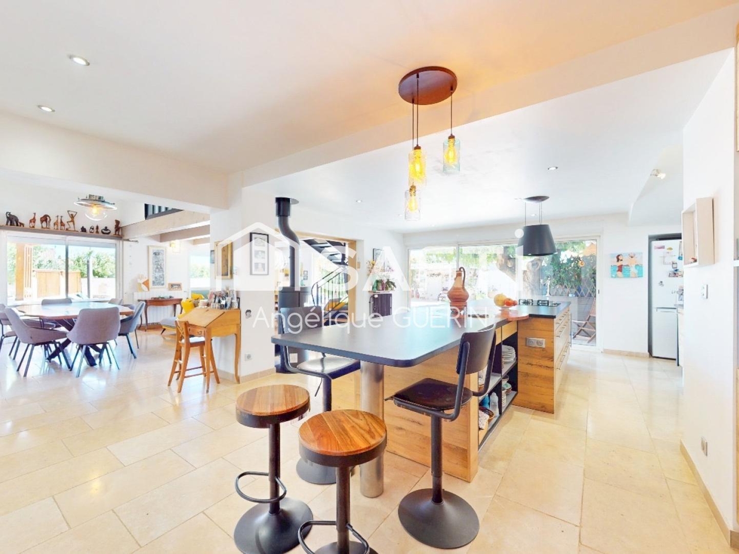 Maison à vendre - 9 pièces - 318m2 - Puget-Ville (83390)