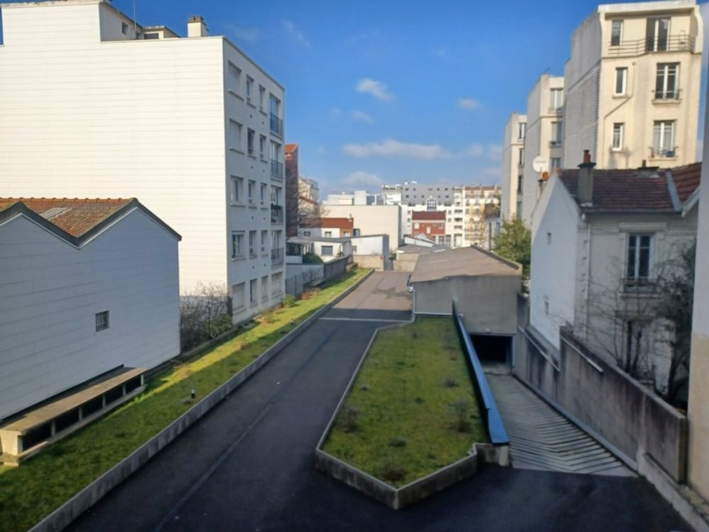 Parking / garage / box à vendre - Courbevoie (92400)
