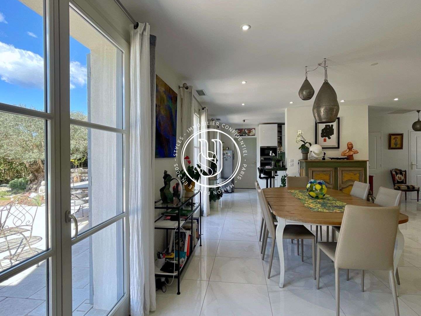 Maison à vendre - 6 pièces - 152m2 - Uzès (30700)