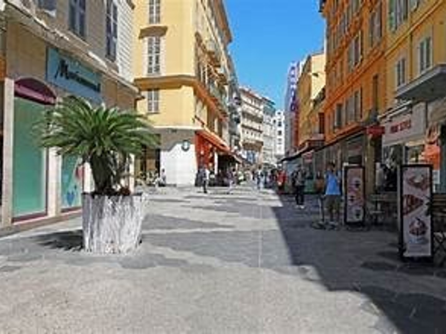 Commerce 1 pièce 27 m²