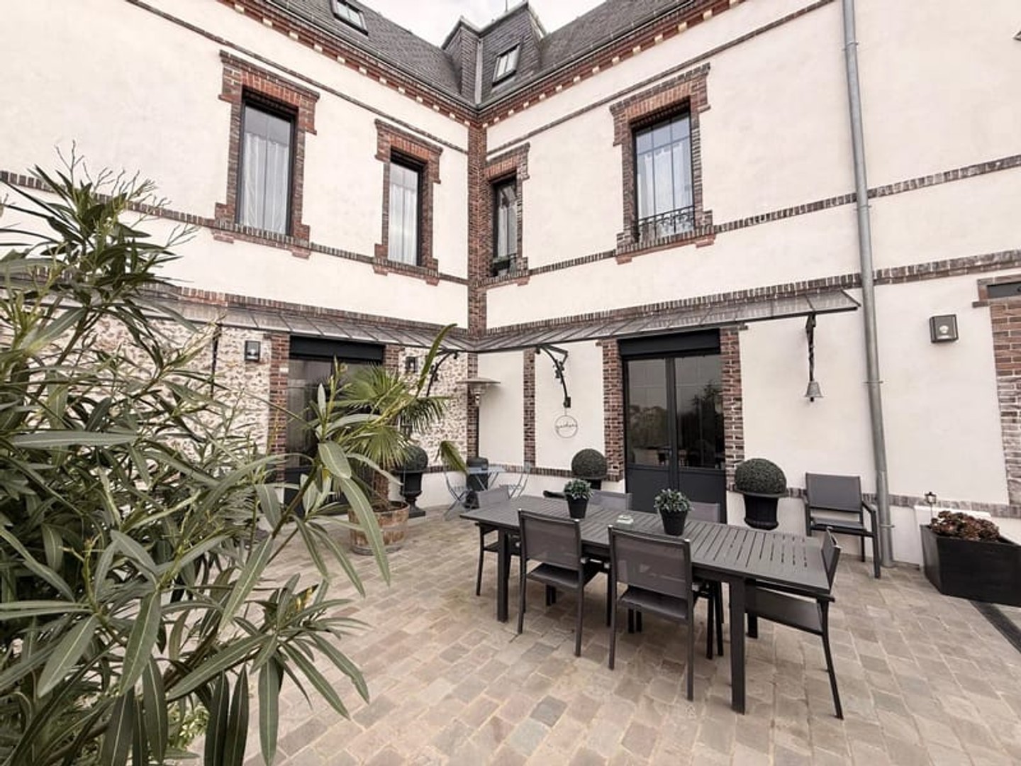 Maison à vendre - 10 pièces - 320m2 - Nogent-Le-Roi (28210)
