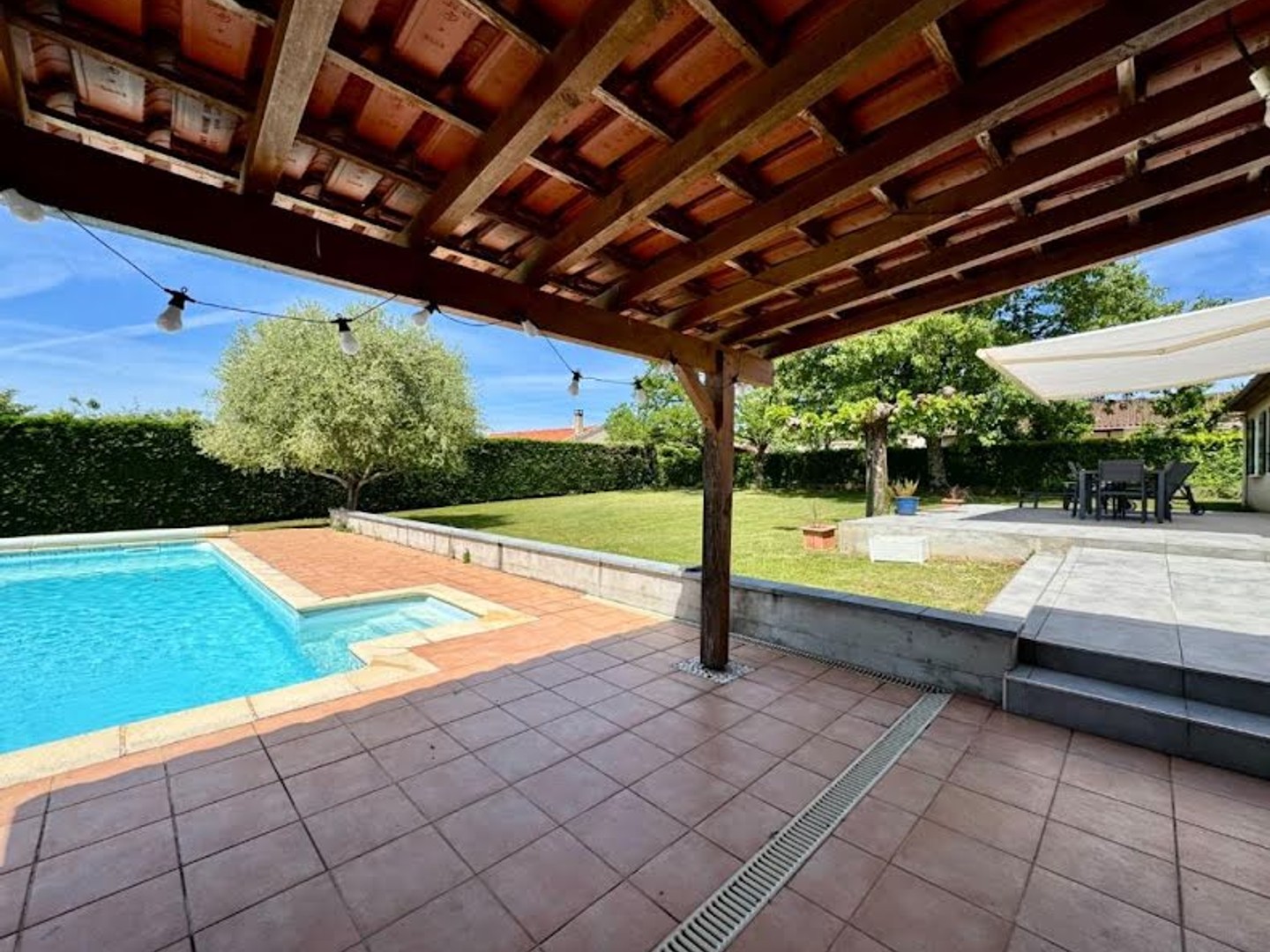 Maison à vendre - 7 pièces - 146m2 - Roquecourbe (81210)