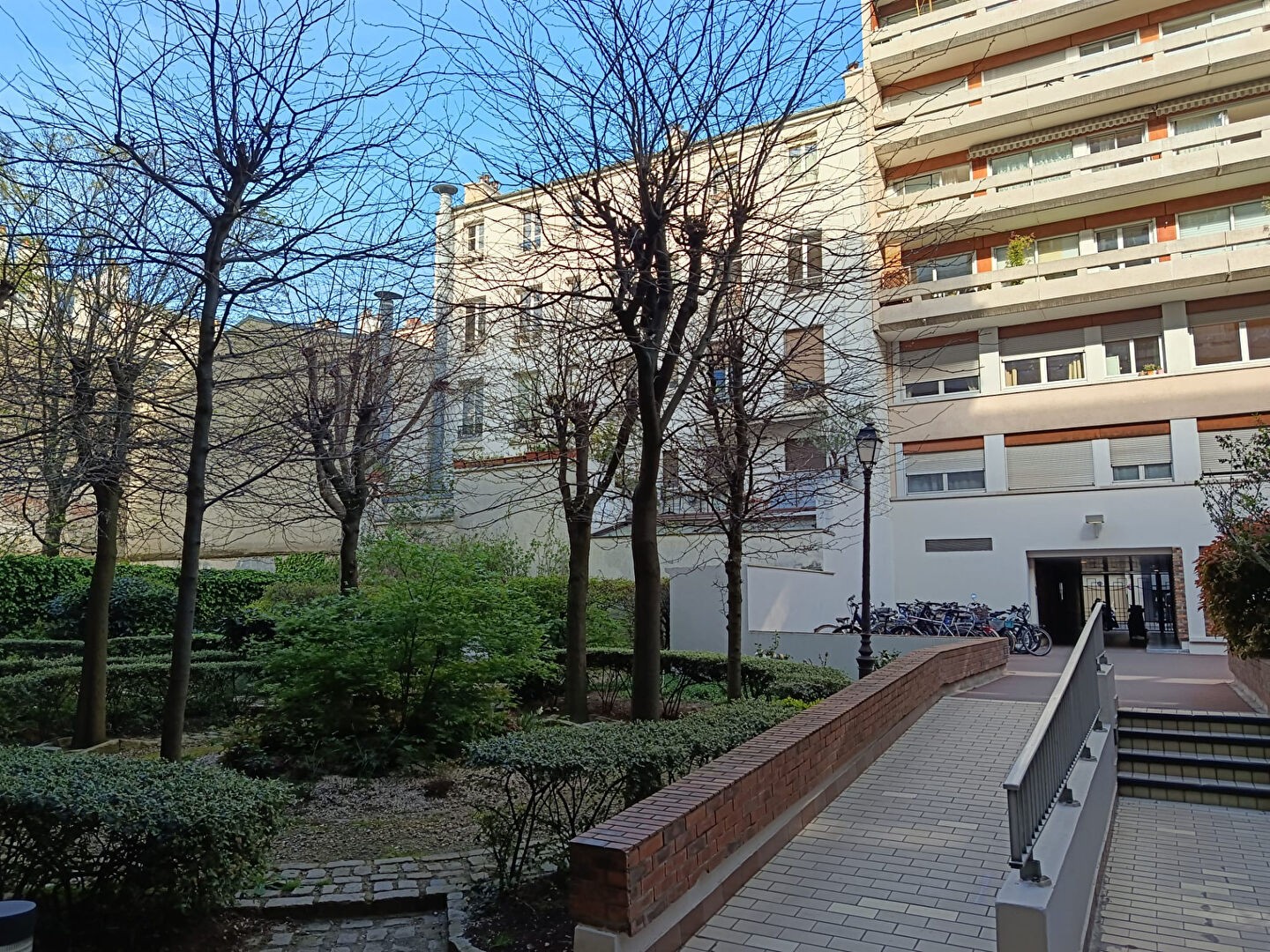 Parking / garage / box à vendre - 11m2 - Paris 11e (75011)