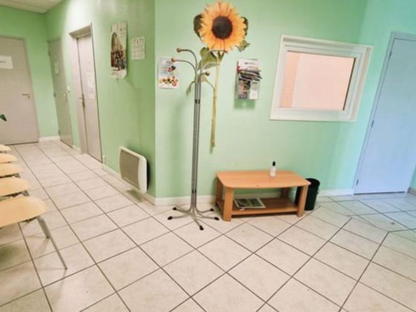 Magasin à vendre - 72m2 - La Ville-Aux-Dames (37700)