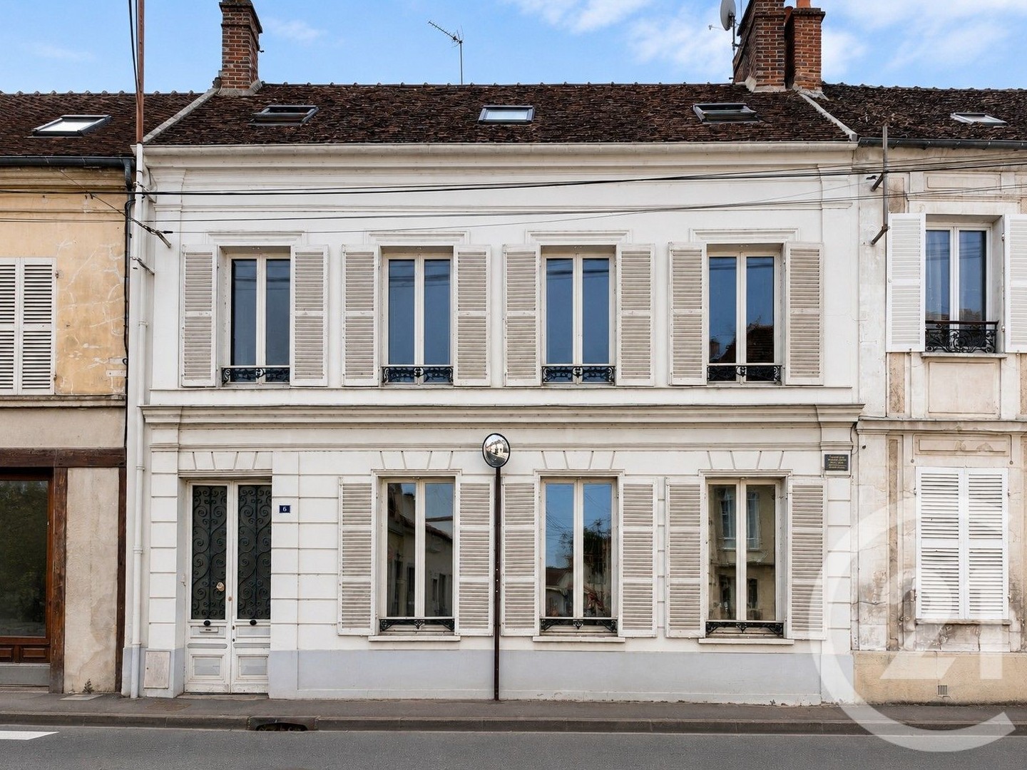Maison à vendre - 10 pièces - 296m2 - Donnemarie-Dontilly (77520)