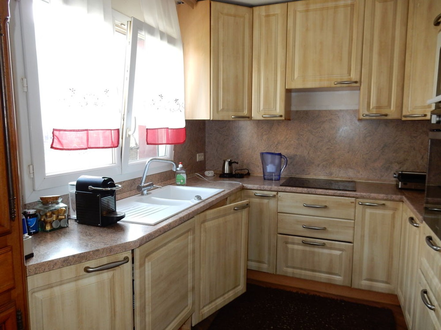 Immeuble à vendre - 666m2 - Valserhône (01200)