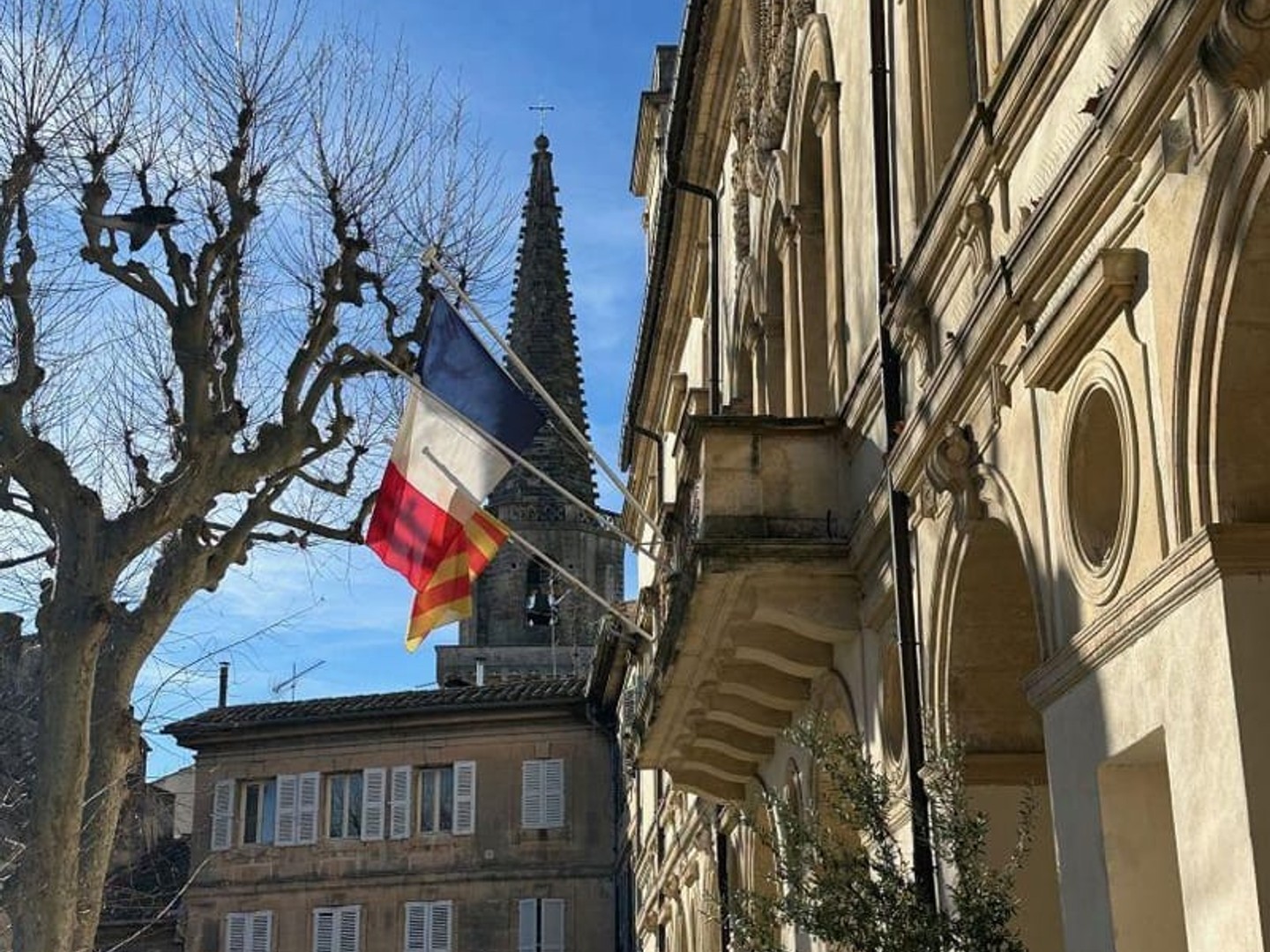 Magasin à vendre - 75m2 - Saint-Rémy-De-Pro... (13210)