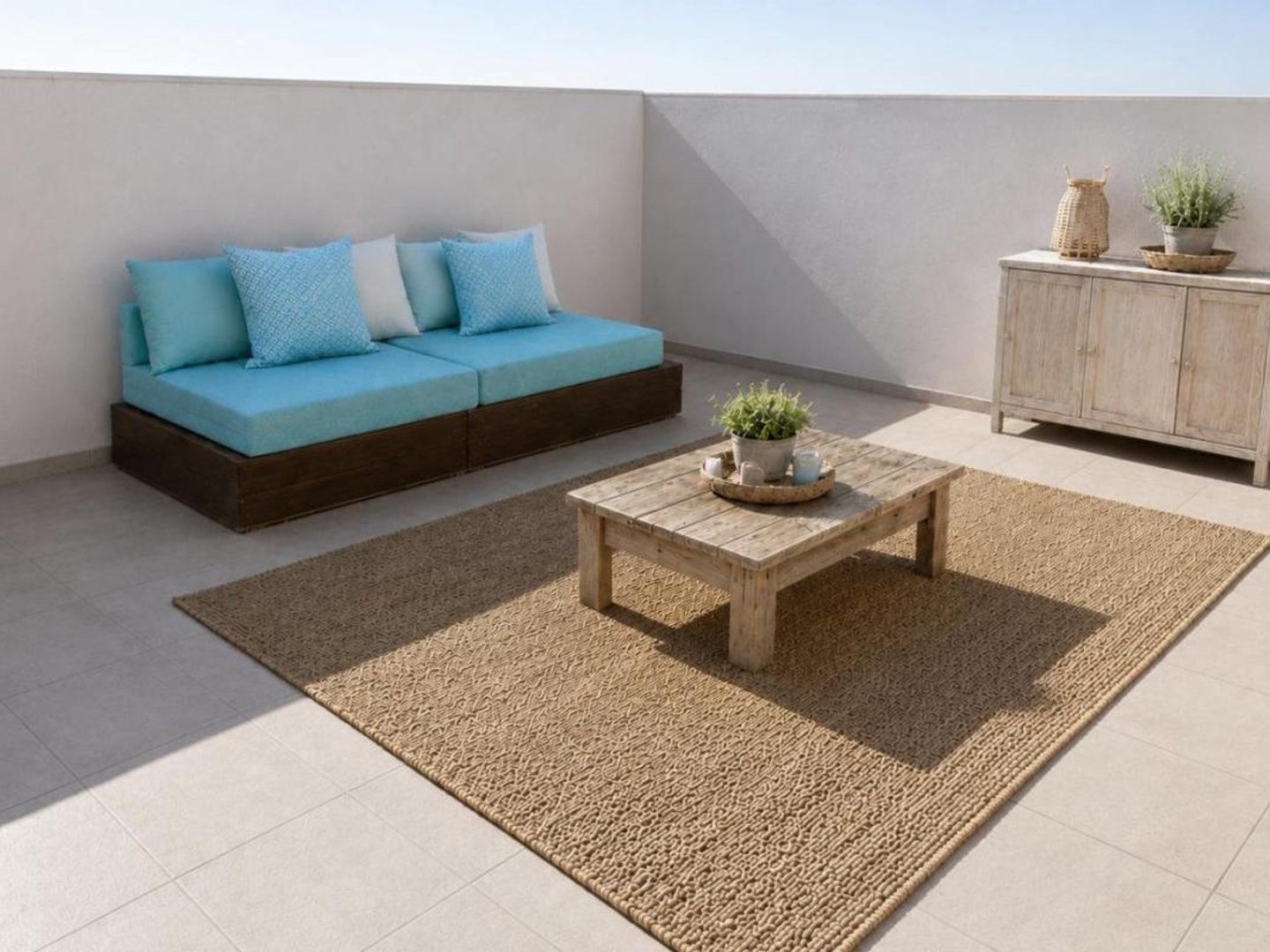 Grand T4 de 108 m² en dernier étage avec plusieurs terrasses et balcon MARSEILLE 8 VIEILLE CHAPELLE
