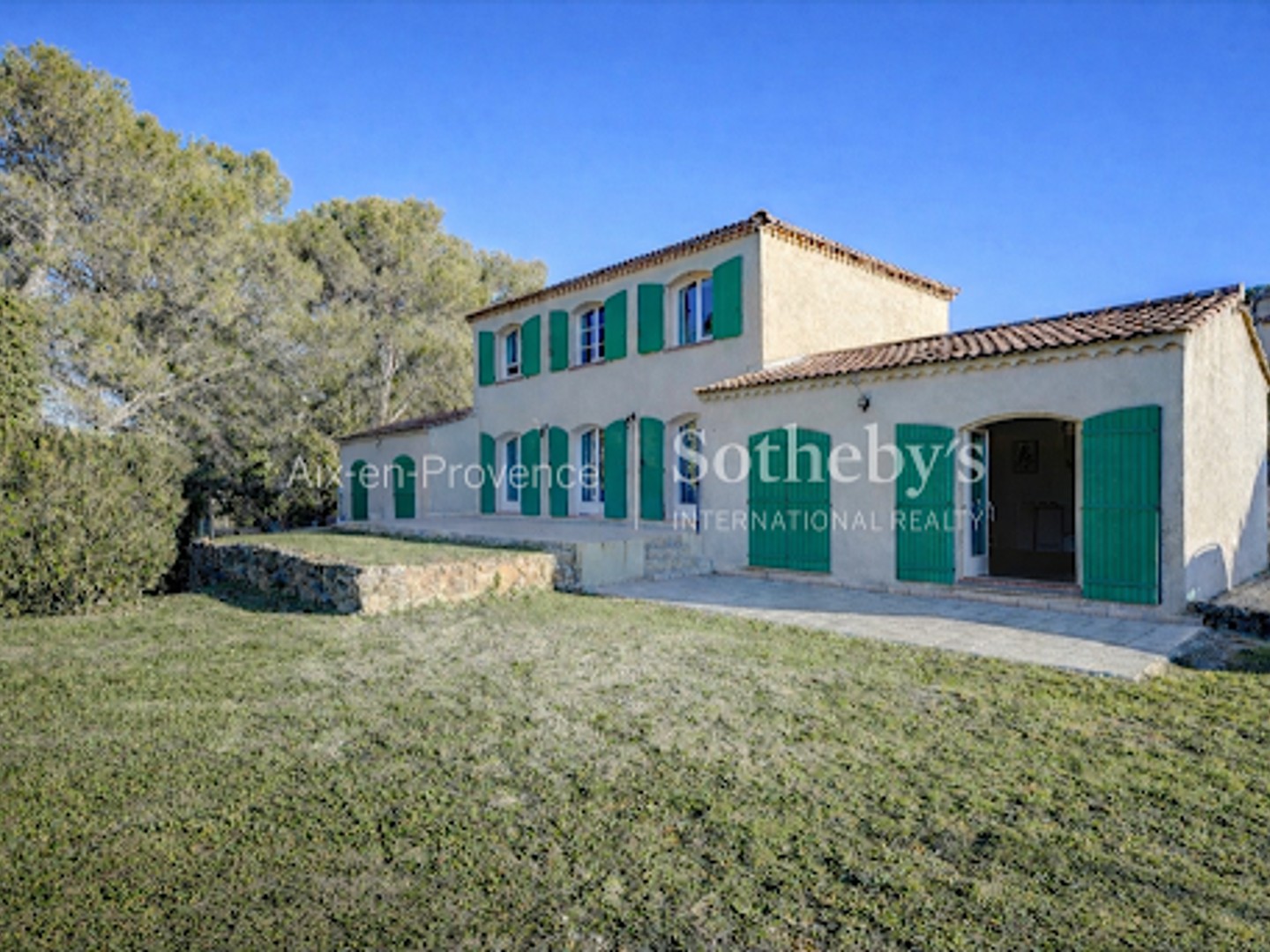 Maison 8 pièces 200 m²
