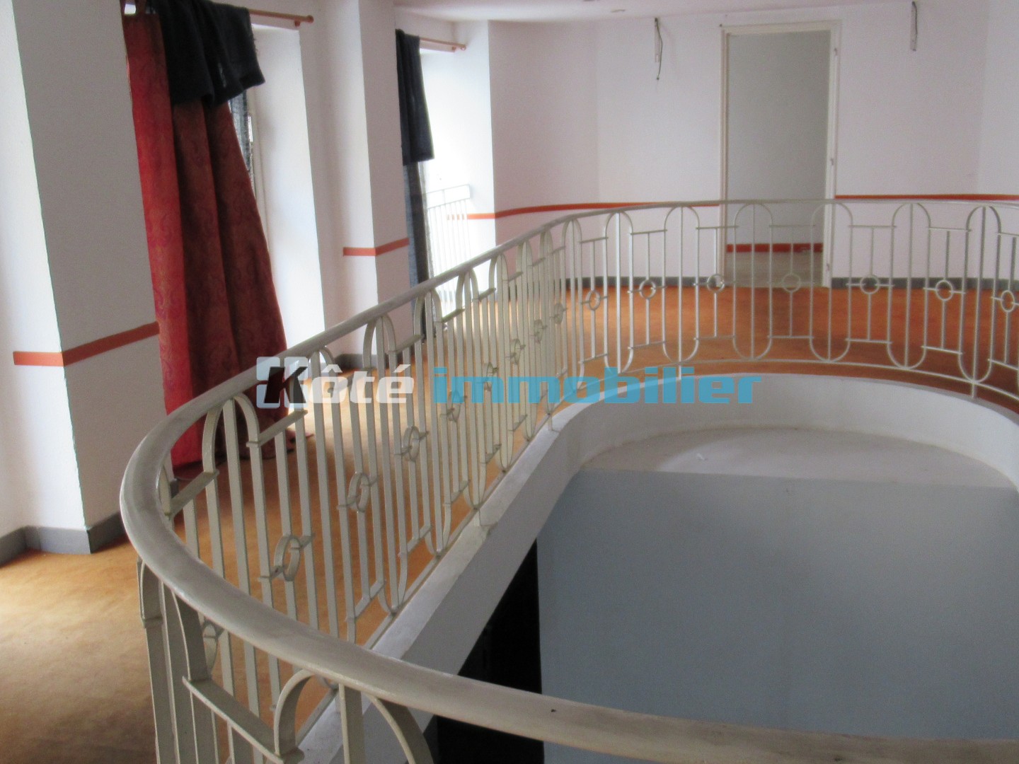 Locaux à vendre - 225m2 - Tarbes (65000)