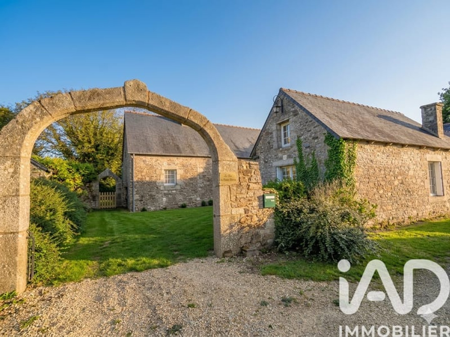 Maison à vendre - 5 pièces - 124m2 - Plouëc-Du-Trieux (22260)
