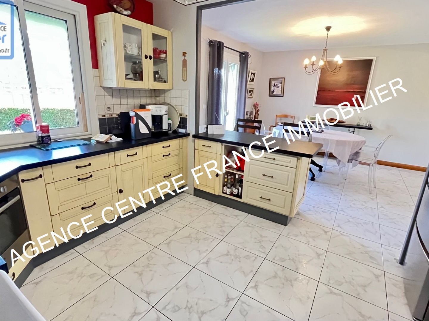Maison à vendre - 7 pièces - 155m2 - Sainte Solange (18220)
