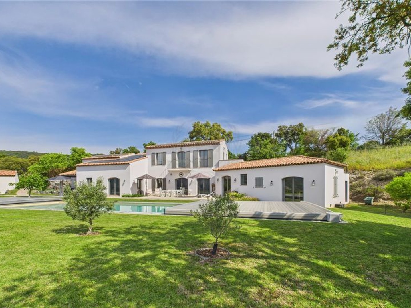 Maison 8 pièces 250 m²