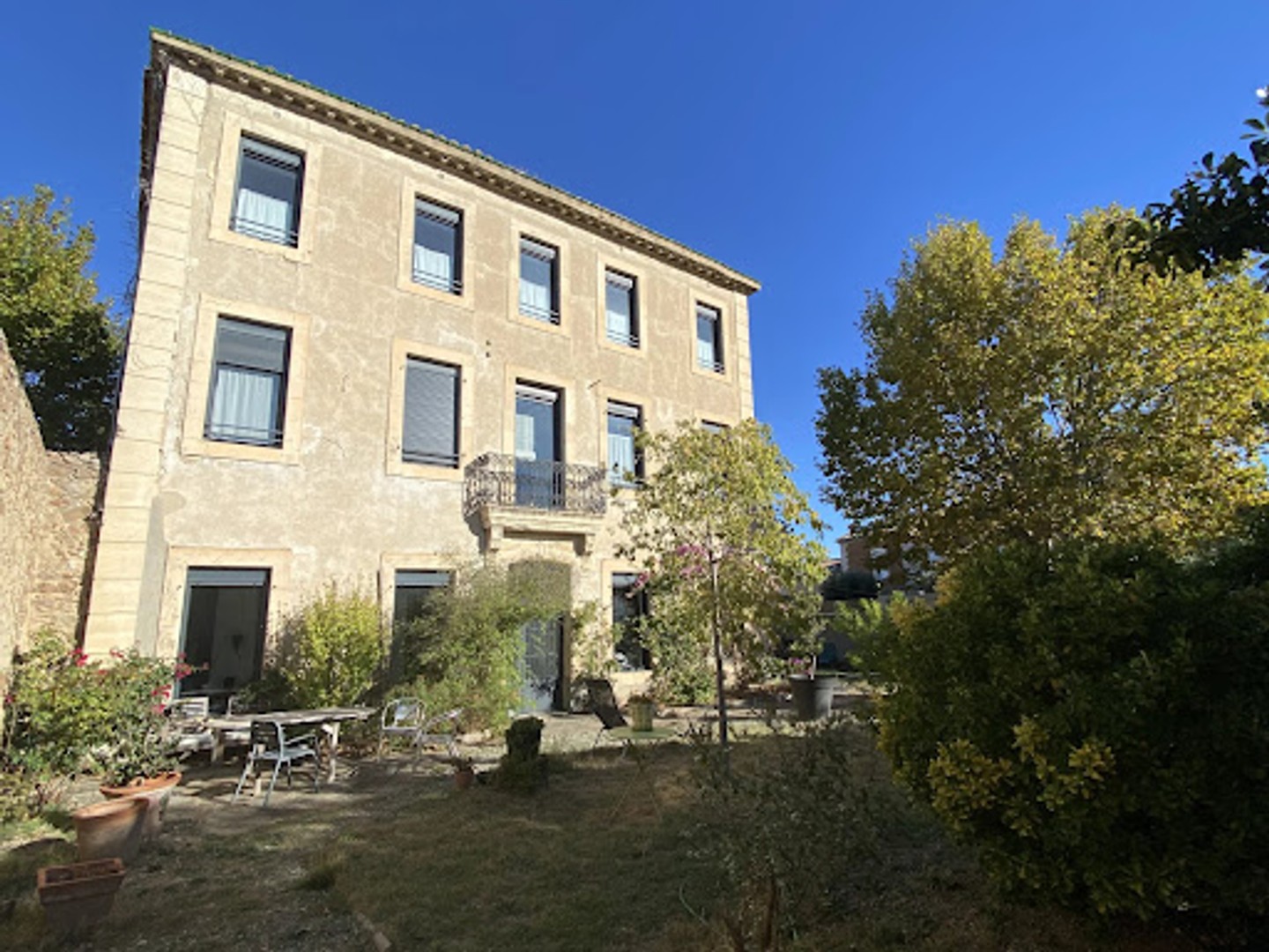 Maison 14 pièces 440 m²