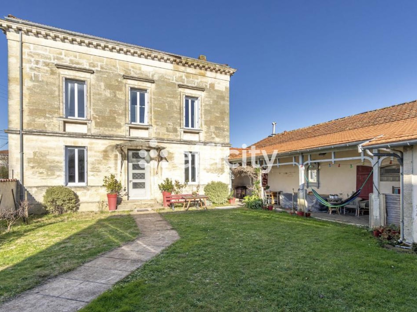 Maison à vendre - 9 pièces - 245m2 - Gujan-Mestras (33470)