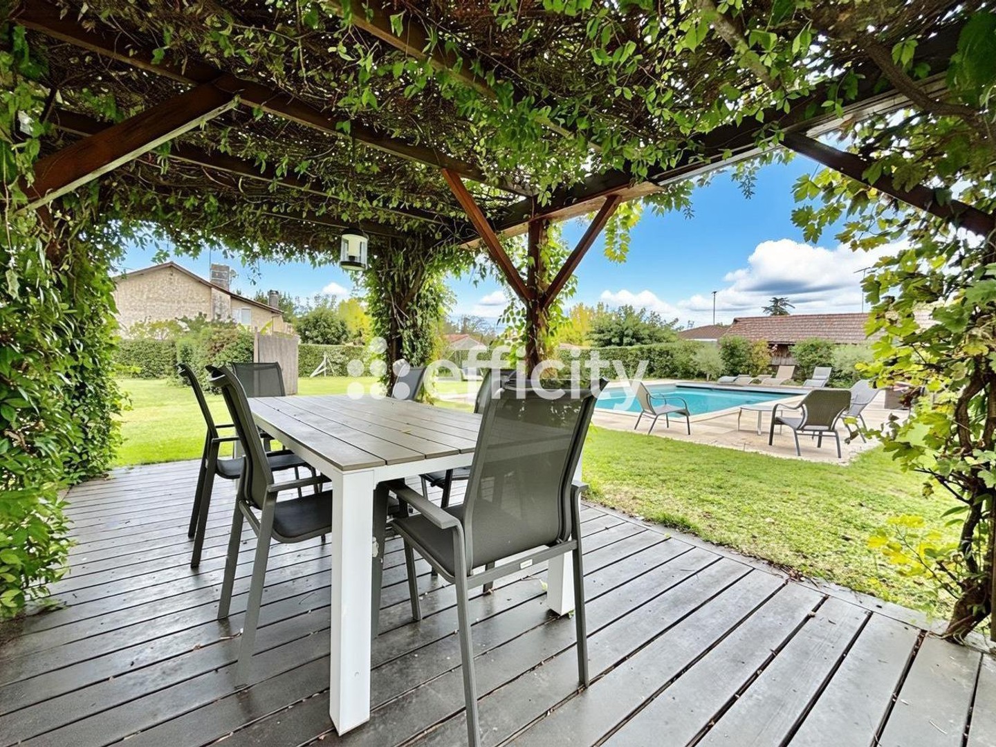 Maison à vendre - 9 pièces - 245m2 - Gujan-Mestras (33470)
