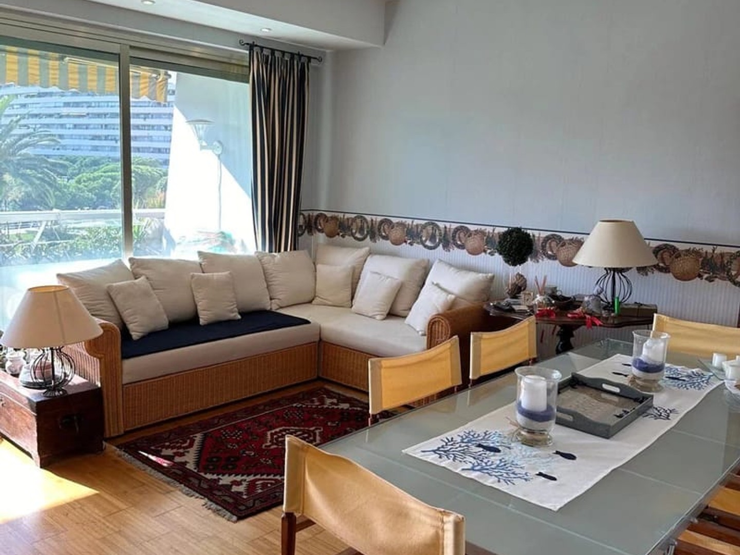 Appartement à vendre - 1 pièce - 37m2 - Villeneuve-Loubet (06270)