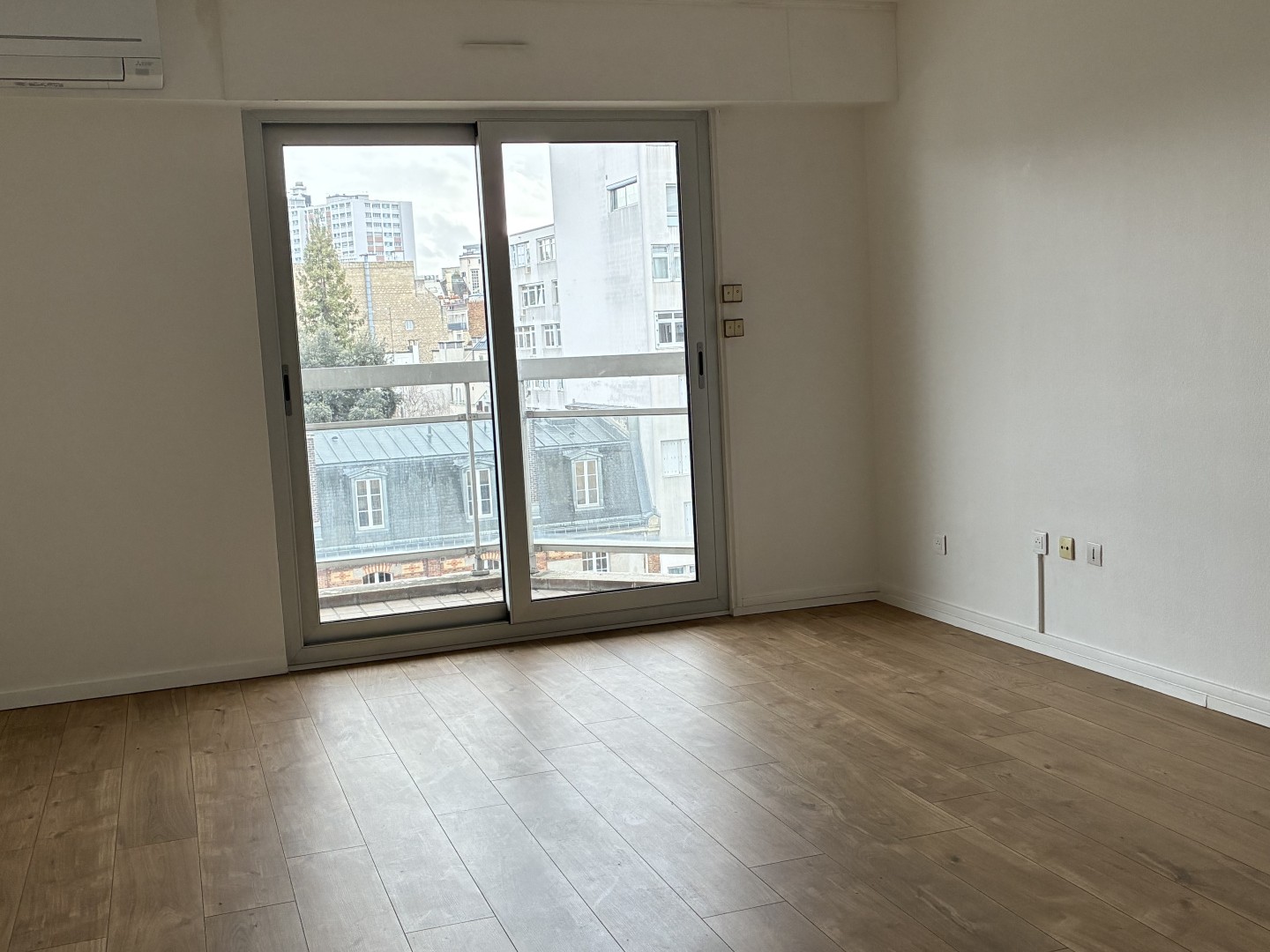 Appartement à vendre - 1 pièce - 31m2 - Paris 15e (75015)