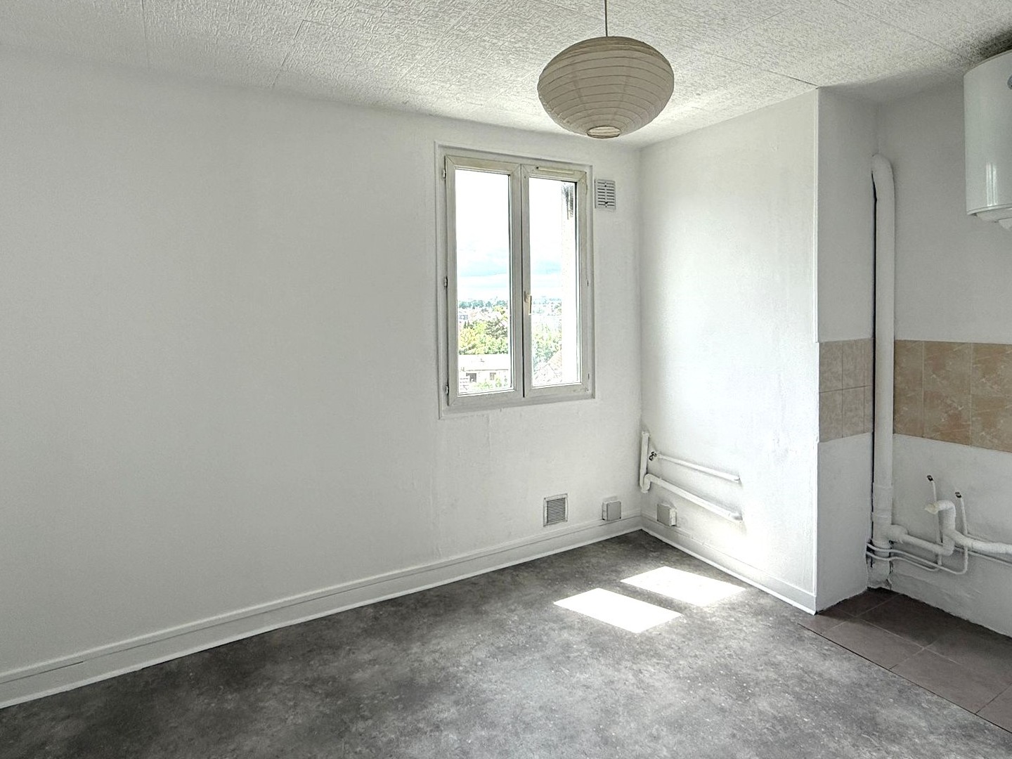 Appartement à vendre - 2 pièces - 26m2 - Sevran (93270)