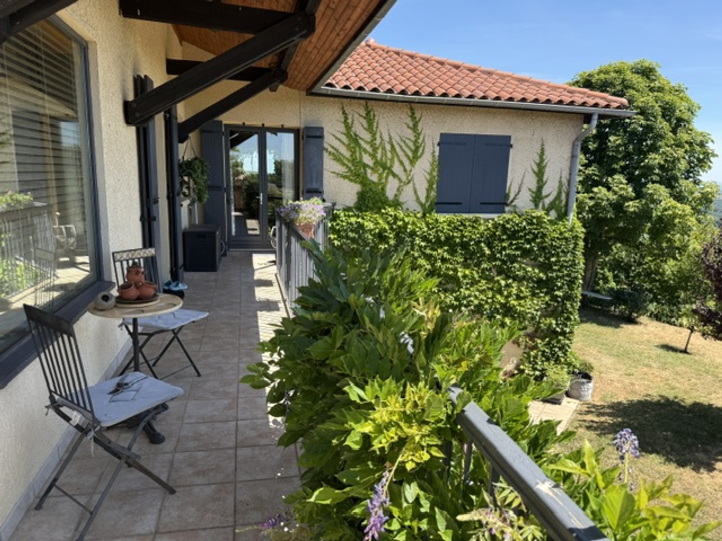 Maison à vendre - 8 pièces - 250m2 - Moiré (69620)