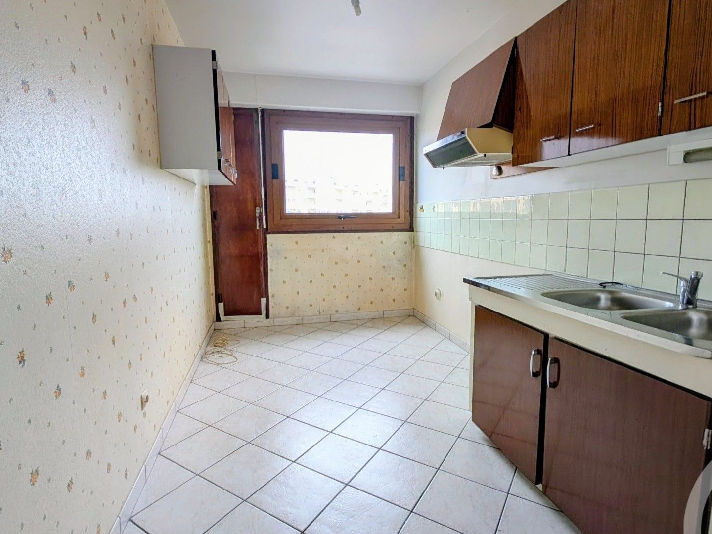 Appartement à vendre - 5 pièces - 88m2 - Châlons-En-Champagne (51000)