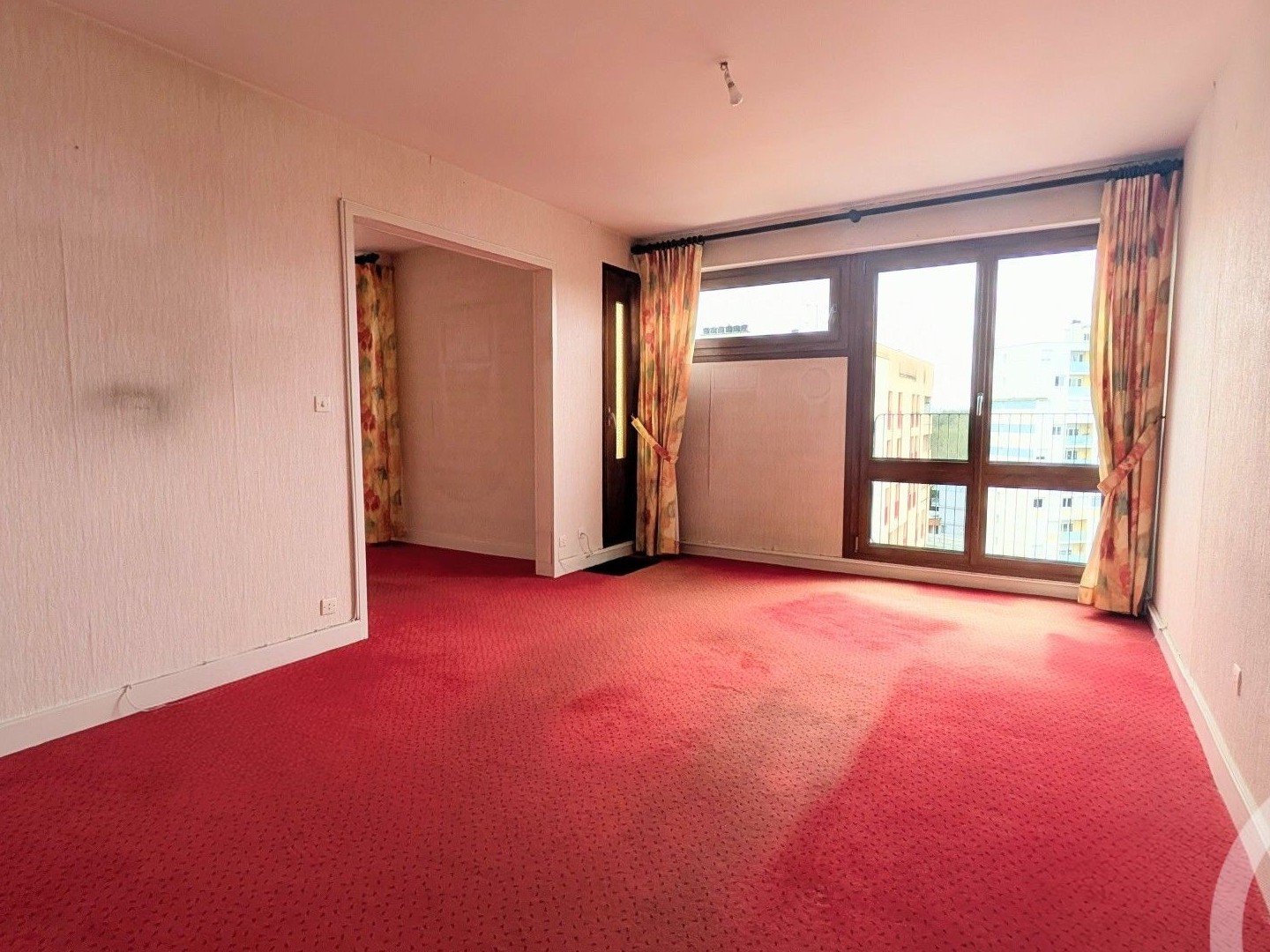 Appartement à vendre - 5 pièces - 88m2 - Châlons-En-Champagne (51000)