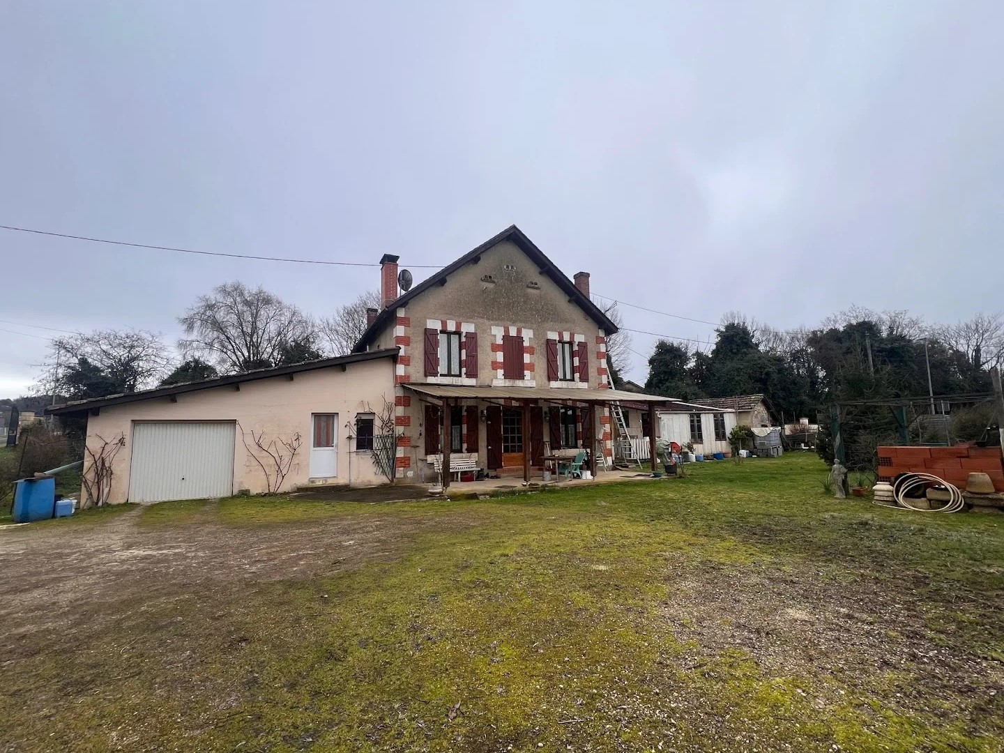 Maison à vendre - 9 pièces - 146m2 - Saint-Cyprien (24220)