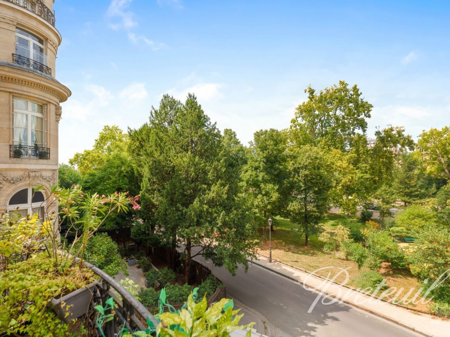 Appartement à vendre - 8 pièces - 292m2 - Paris 16e (75016)