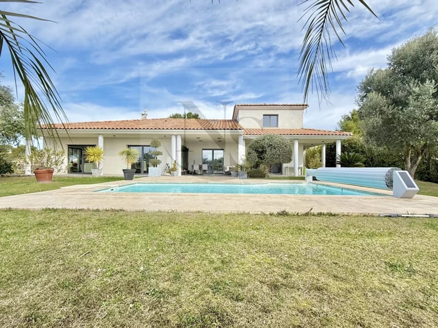 AIX-EN-PROVENCE SUD / VILLA CALIFORNIENNE AVEC PISCINE ET APPARTEMENT INDÉPENDANT
