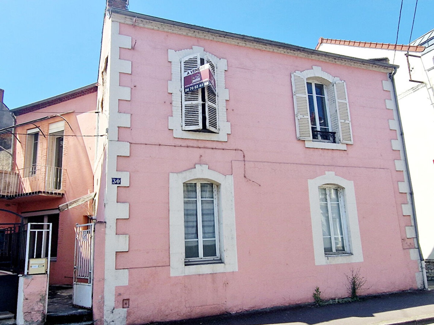 Hyper centre de Montluçon - Maison 4 pièce(s) 107 m2 avec une cour et un balcon