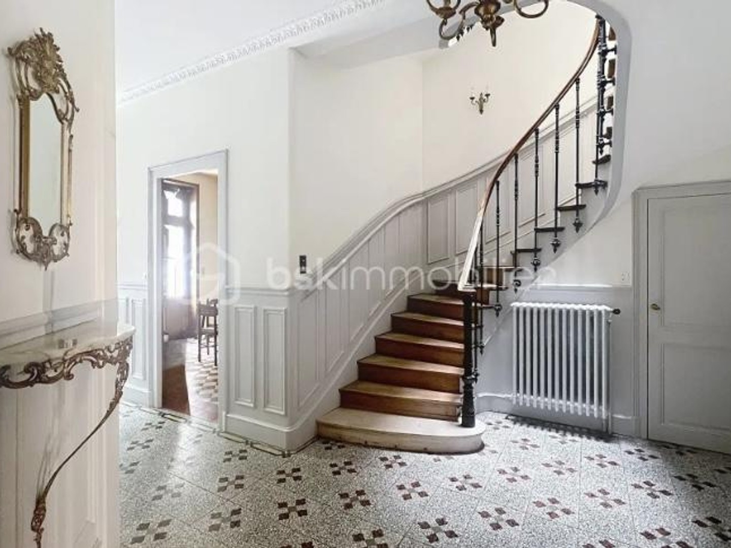 Maison à vendre - 7 pièces - 284m2 - Châlons-En-Champagne (51000)