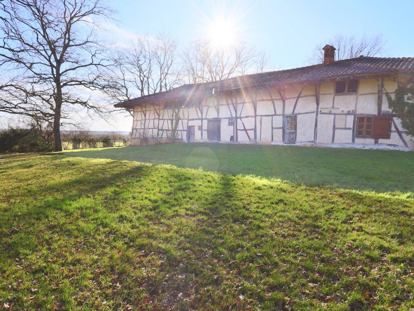 Maison à vendre - 7 pièces - 194m2 - Bresse Vallons (01340)