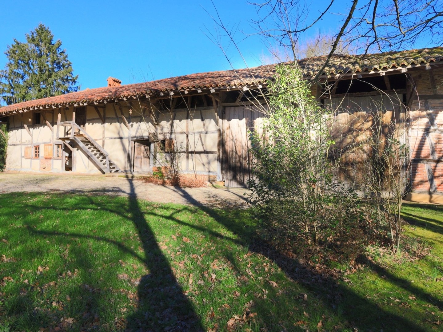 Maison à vendre - 7 pièces - 194m2 - Bresse Vallons (01340)