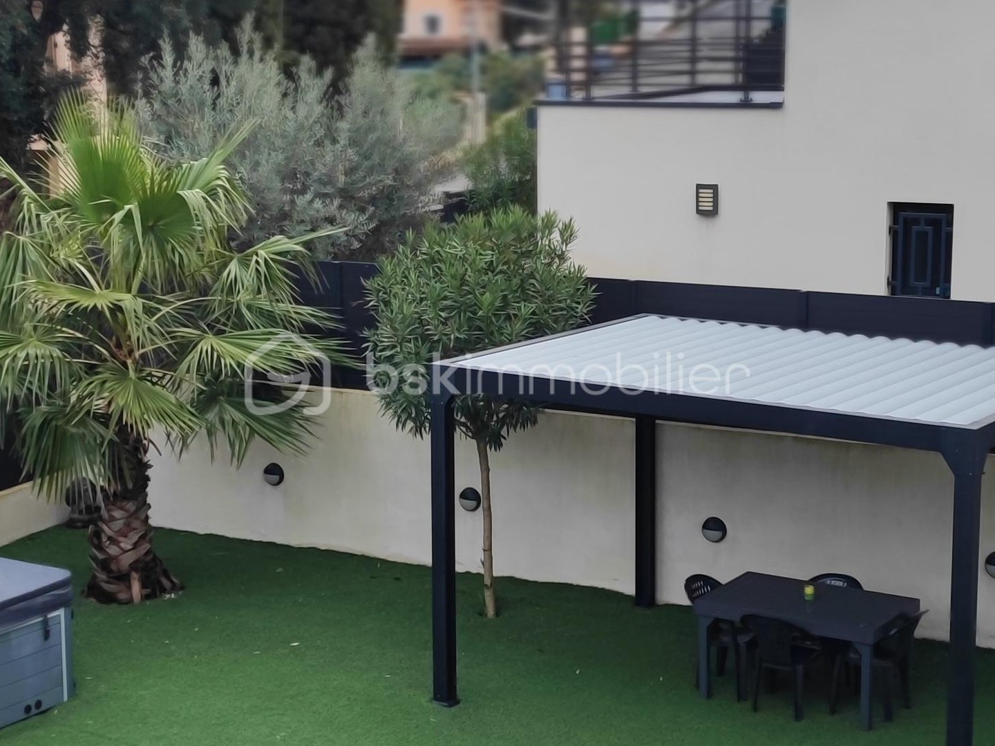 Maison à vendre - 5 pièces - 157m2 - Fréjus (83370)