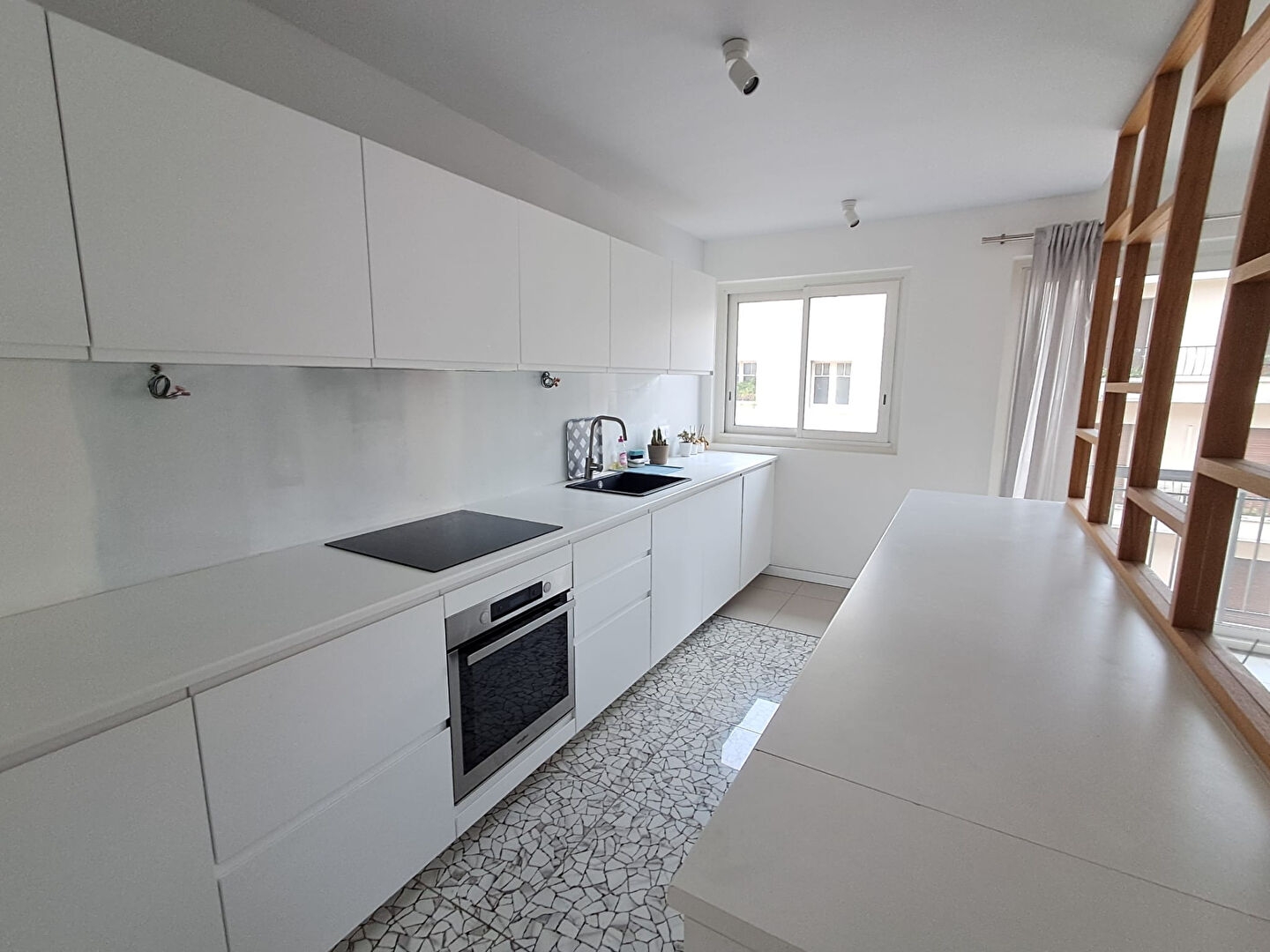 Appartement à vendre - 5 pièces - 95m2 - Aix-En-Provence (13100)