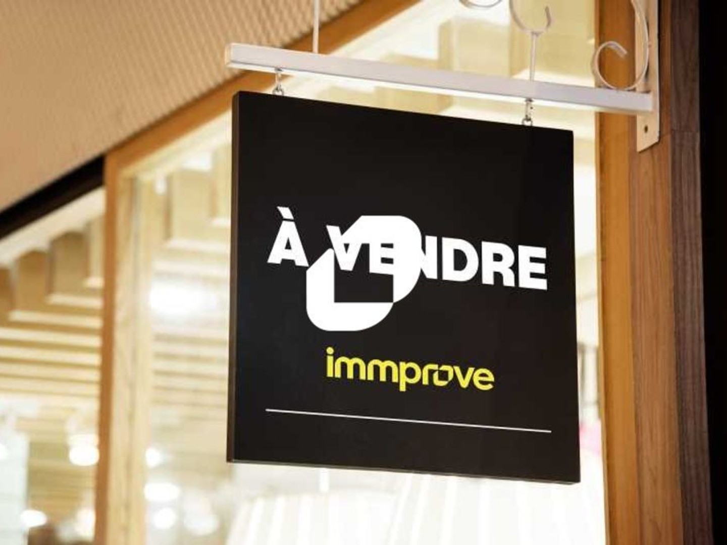Locaux Commerciaux - VENTE DE MURS ET FONDS - 549 m² non divisibles