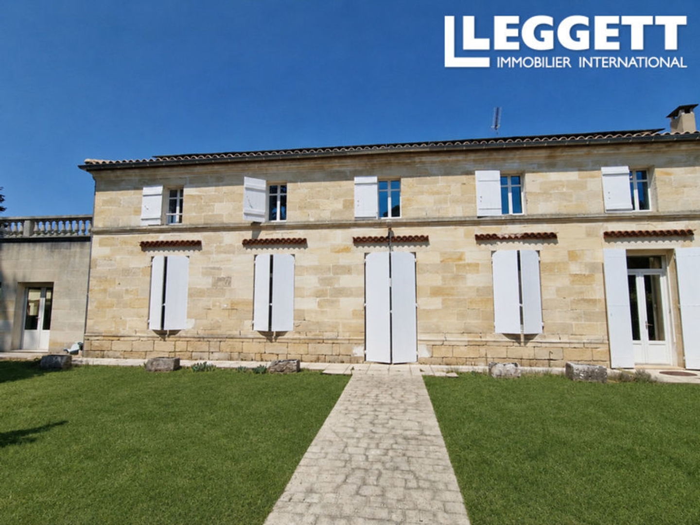 Propriété de caractère avec deux habitations, piscine et plus de 3 hectares