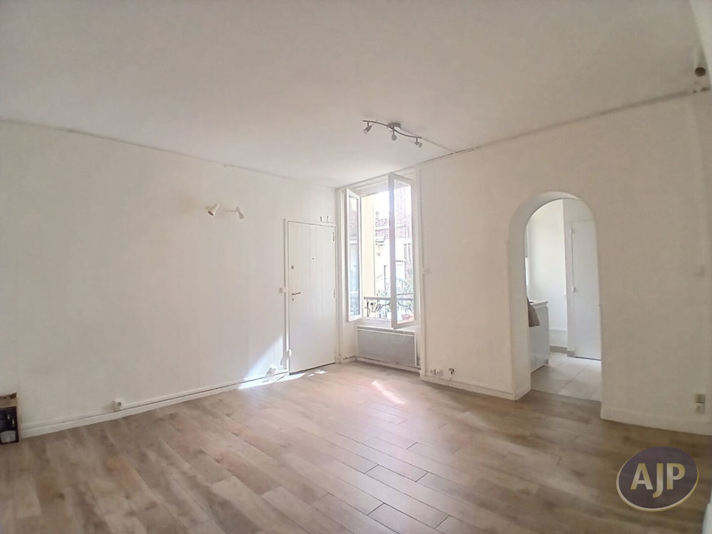 Mairie de Levallois - Studio rez-de-chaussée