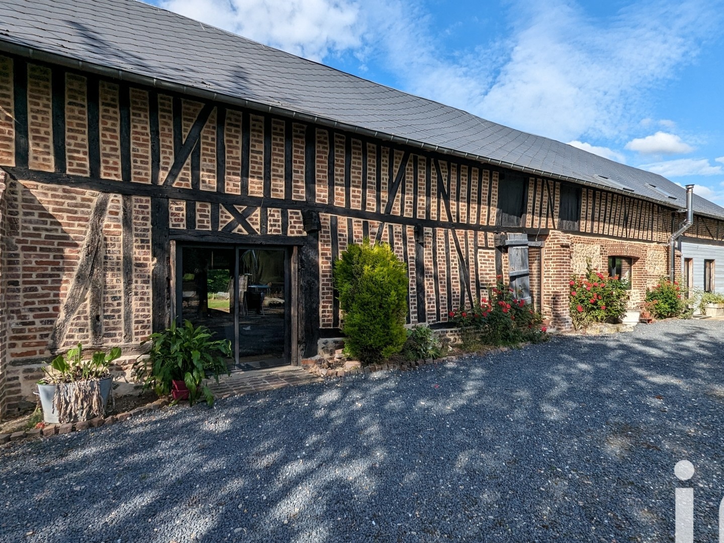 Maison à vendre - 8 pièces - 304m2 - Grand Bourgtheroulde (27520)