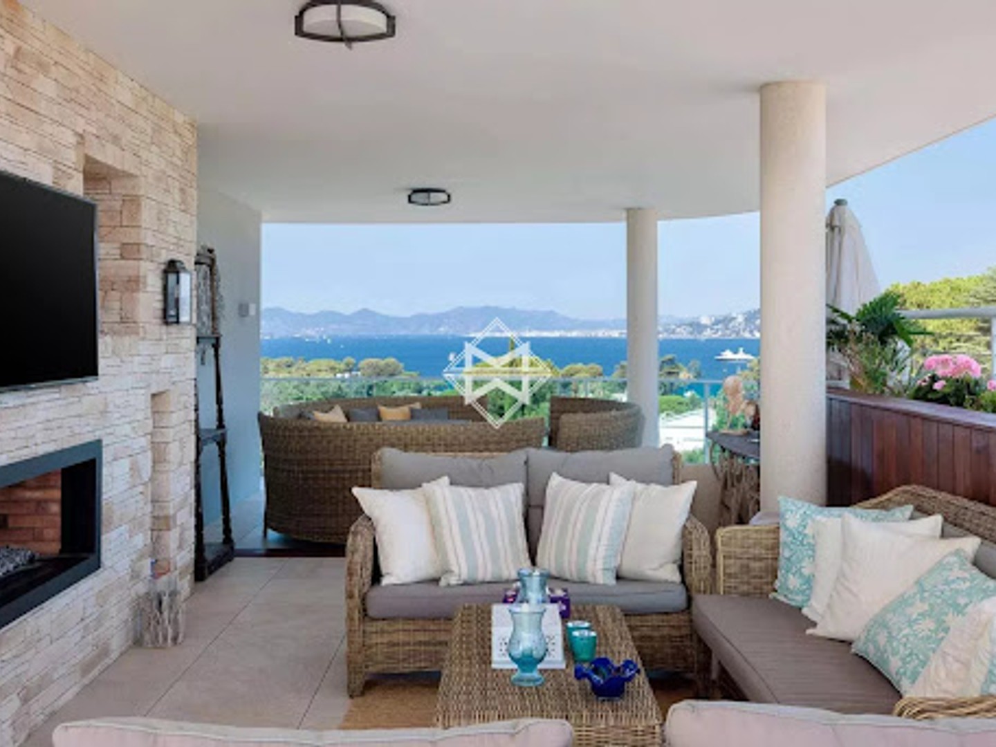 Appartement à vendre - 4 pièces - 105m2 - Antibes (06160)