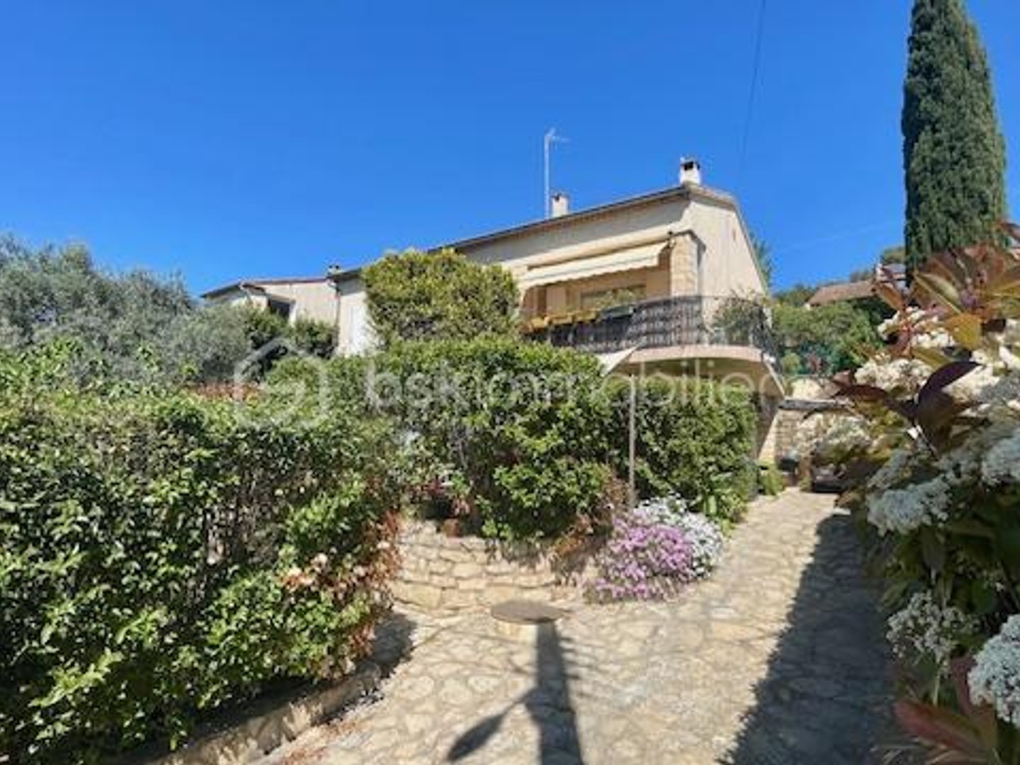 Maison à vendre - 7 pièces - 145m2 - Nîmes (30900)