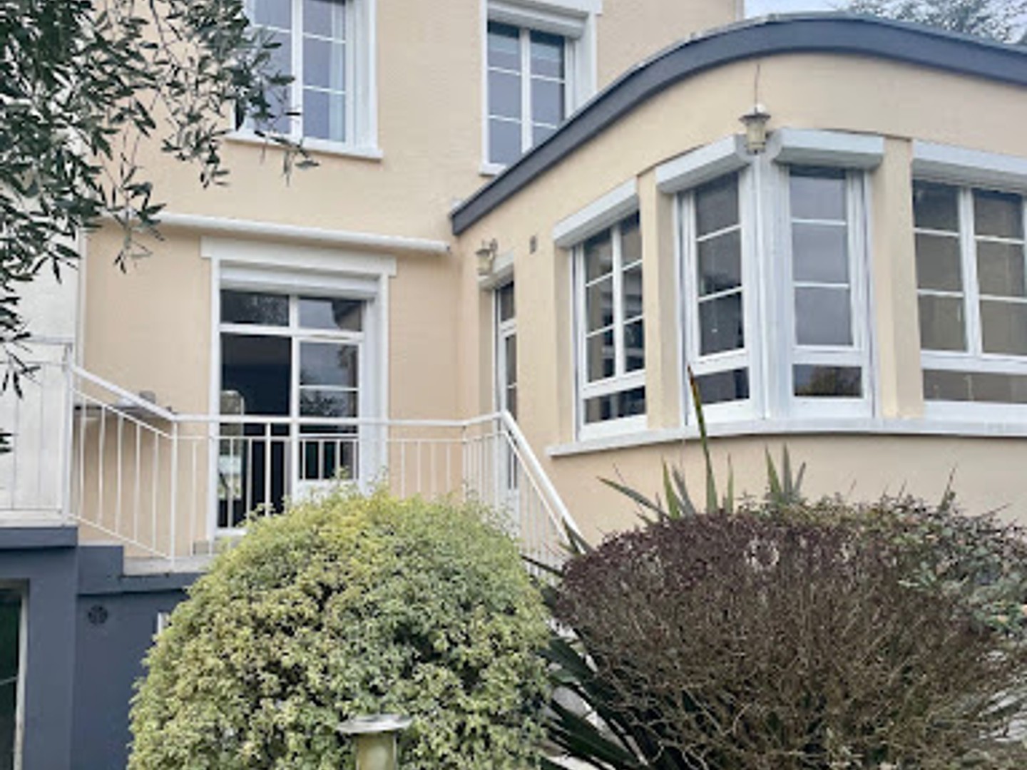 Maison à vendre - 8 pièces - 200m2 - Saint-Cyr-Sur-Loire (37540)