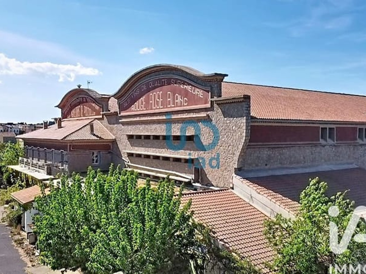 Magasin à vendre - 4 pièces - 65m2 - Pouzolles (34480)