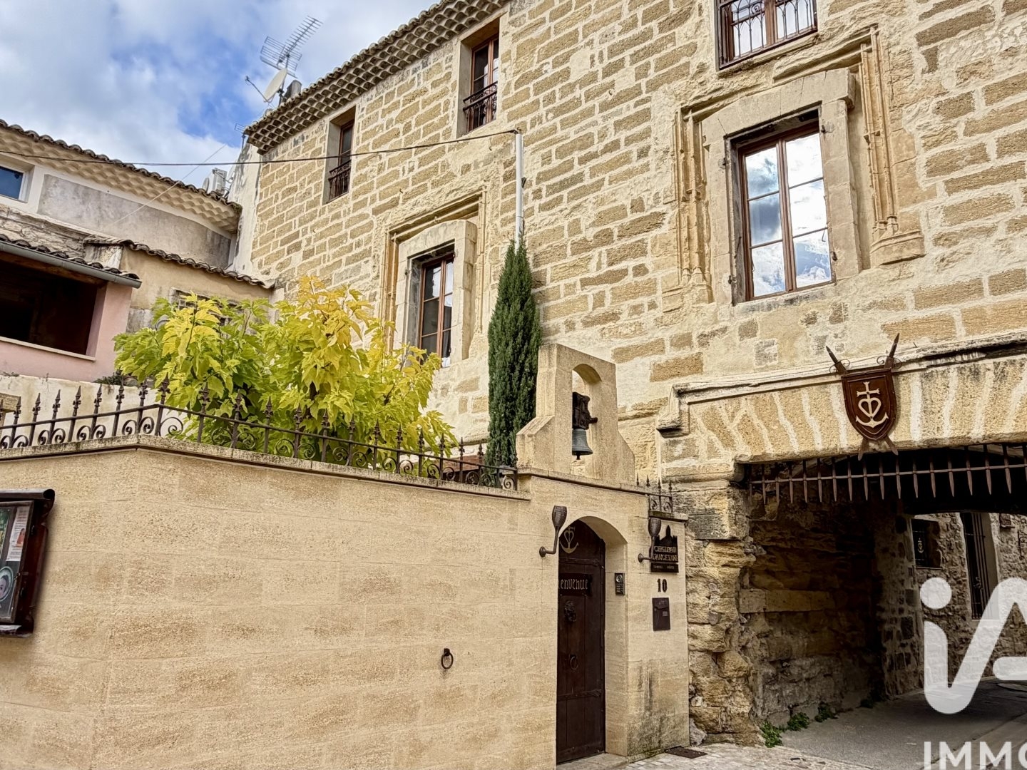 Maison à vendre - 10 pièces - 394m2 - Caderousse (84860)